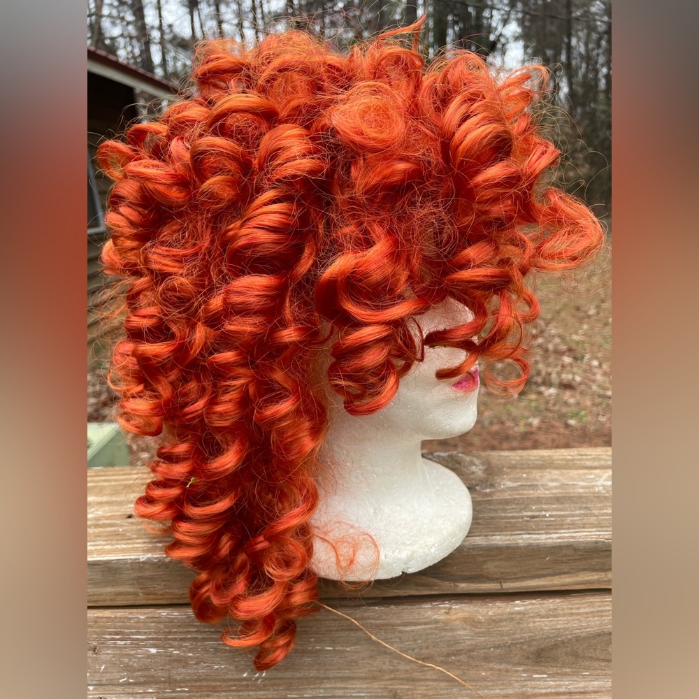 Vibrant Orange Curly Wig….. Synthetic - Picture 5 of 7